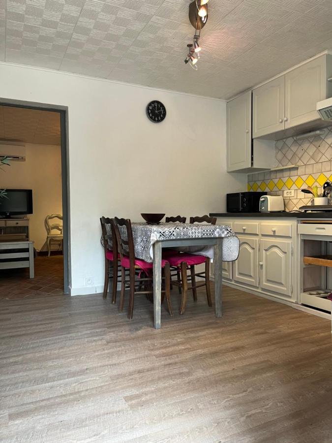 Les Palmiers Apartment เฟรฌูส ภายนอก รูปภาพ