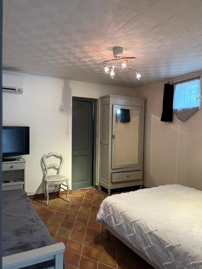 Les Palmiers Apartment เฟรฌูส ภายนอก รูปภาพ